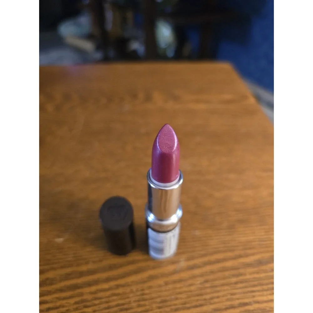 NEW Rimmel Lasting Finish Lipstick Amethyst Shimmer‎ 0.14 Ounces